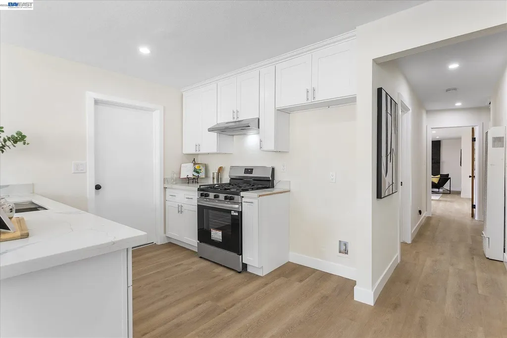 26095 Underwood Avenue Hayward CA 94544
