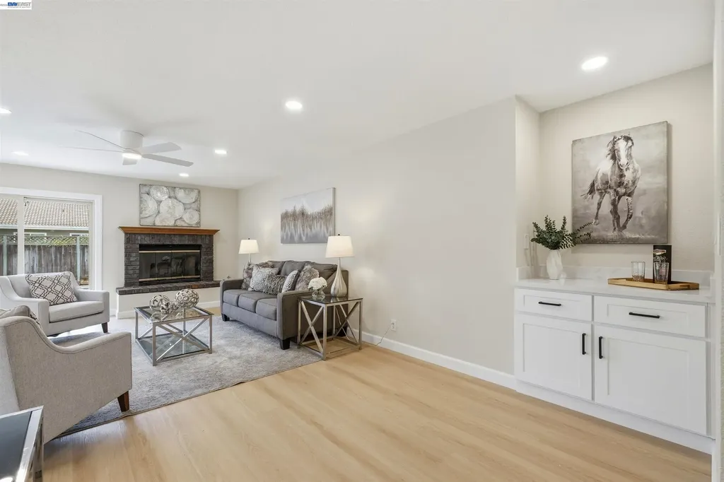 38625 Oliver Way Fremont CA 94536