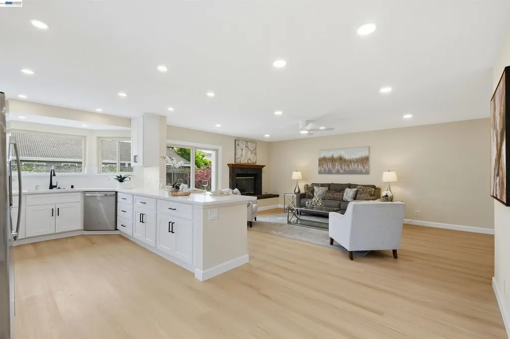 38625 Oliver Way Fremont CA 94536