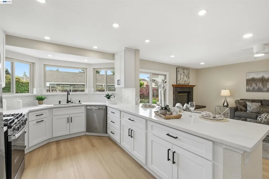 38625 Oliver Way Fremont CA 94536