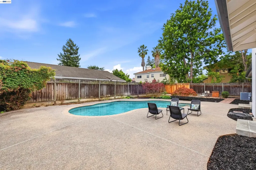 38625 Oliver Way Fremont CA 94536