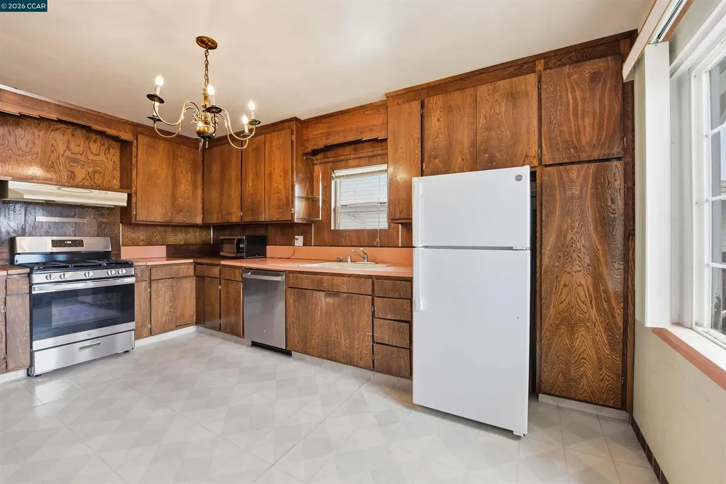 3773 Marion Avenue Oakland CA 94619