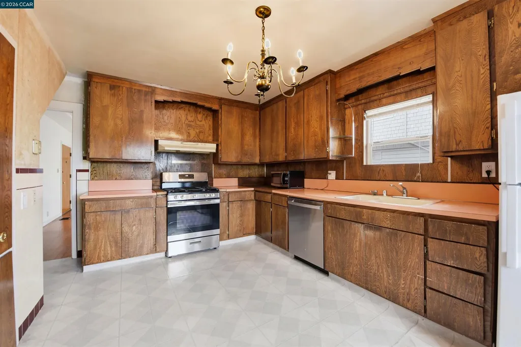 3773 Marion Avenue Oakland CA 94619
