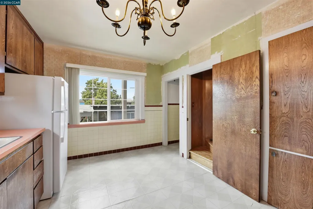 3773 Marion Avenue Oakland CA 94619