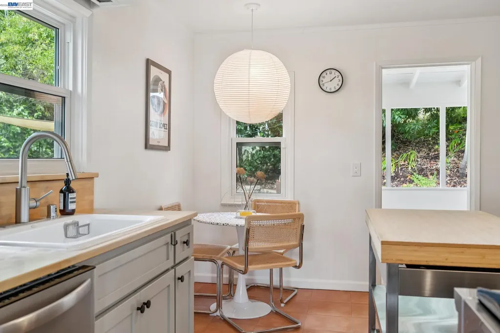 4048 Norton Avenue Oakland CA 94602