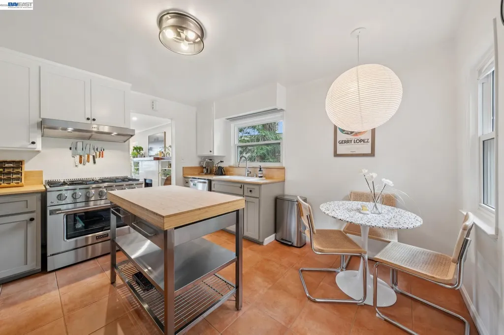 4048 Norton Avenue Oakland CA 94602