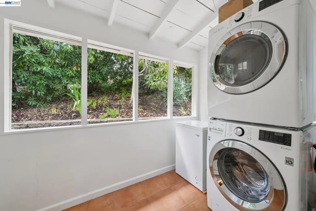 4048 Norton Avenue Oakland CA 94602