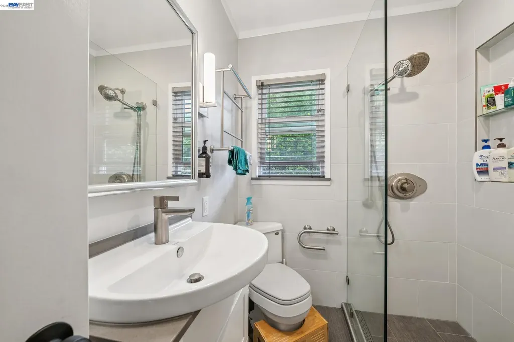 4048 Norton Avenue Oakland CA 94602