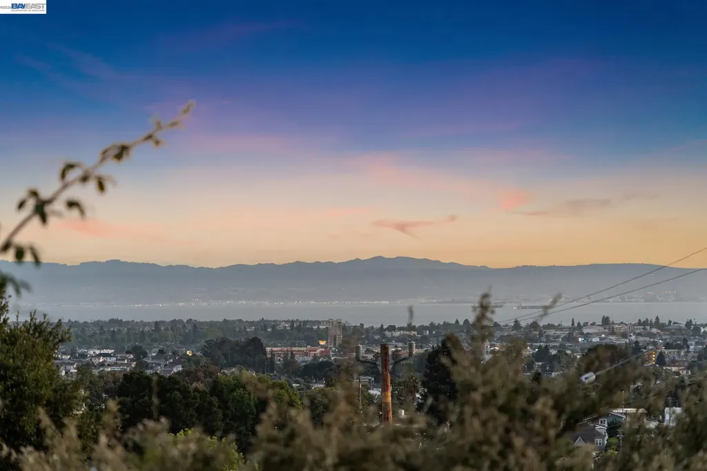 4048 Norton Avenue Oakland CA 94602