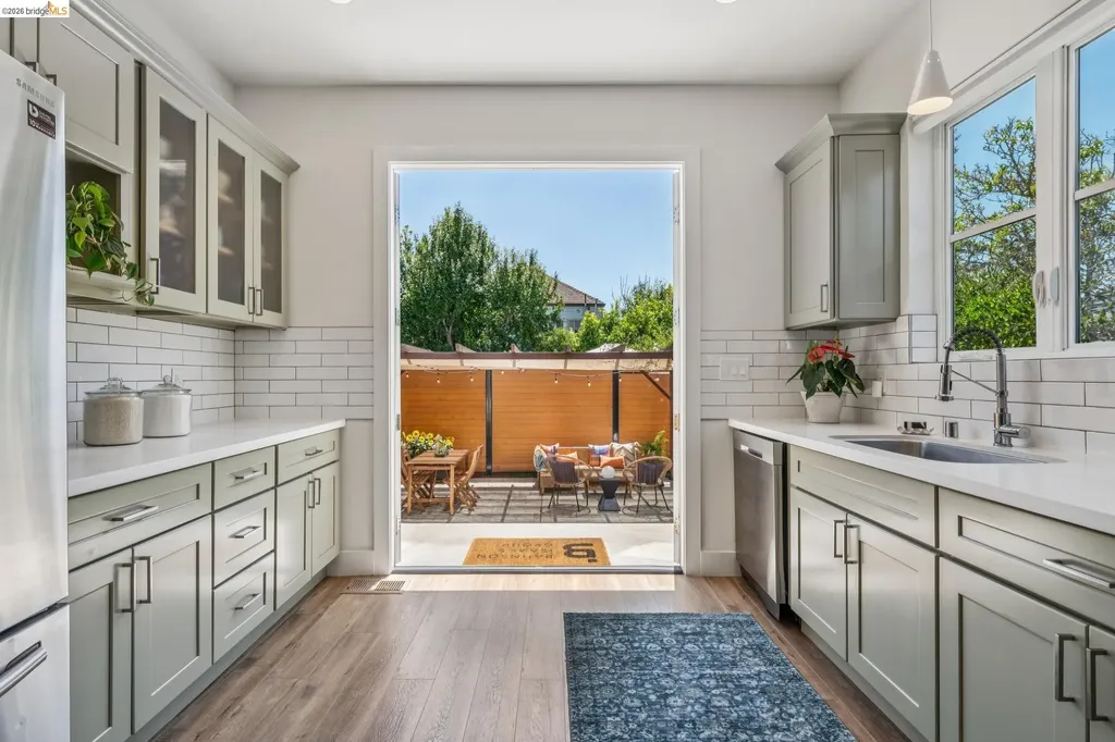 673 45th Street Oakland CA 94609