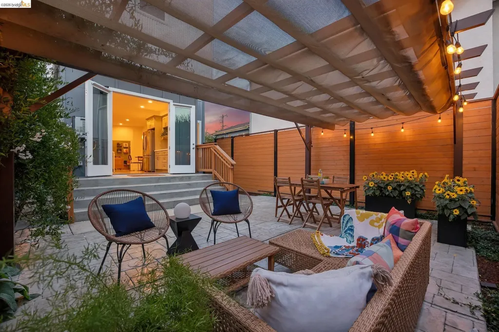 673 45th Street Oakland CA 94609