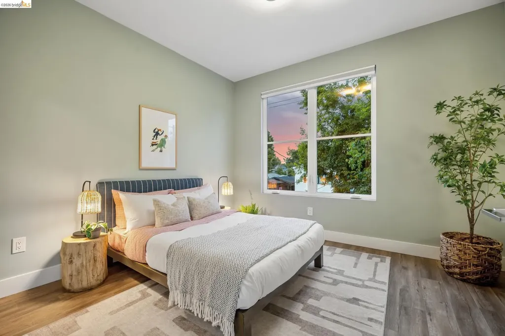 673 45th Street Oakland CA 94609