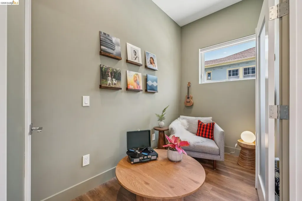 673 45th Street Oakland CA 94609