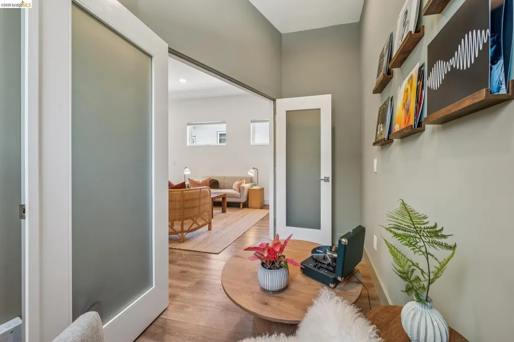 673 45th Street Oakland CA 94609