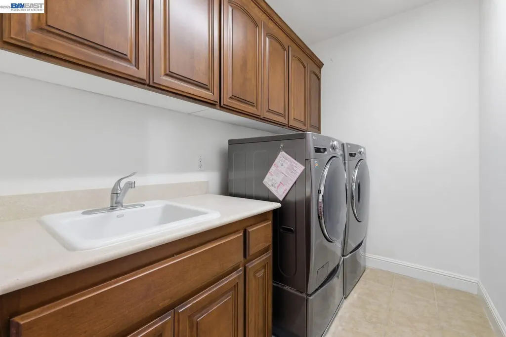 282 Drummond Drive Hayward CA 94542