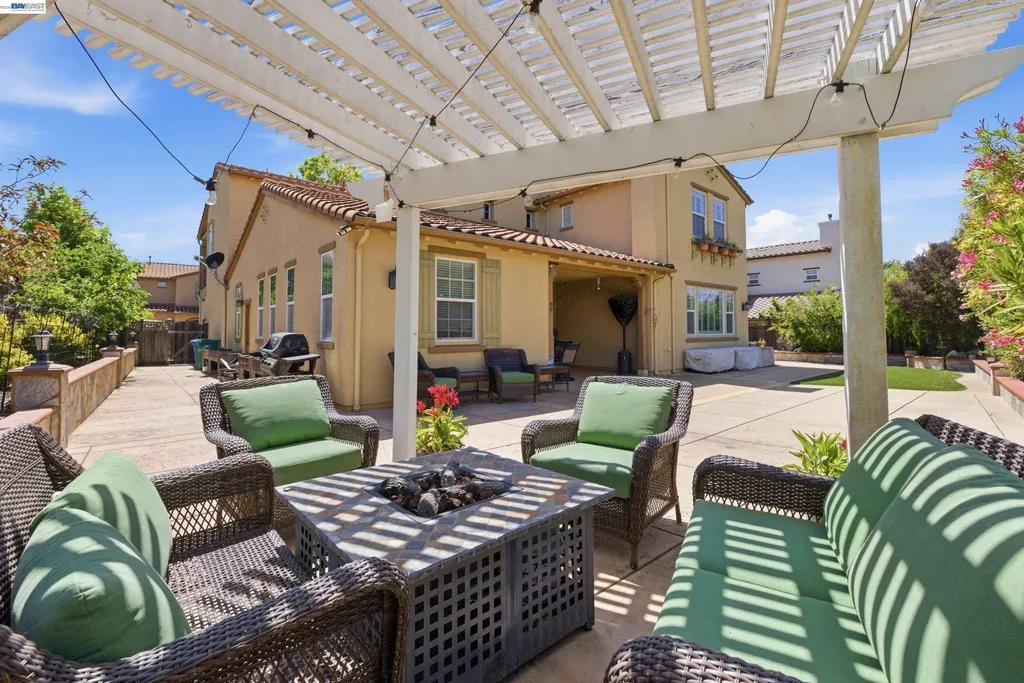 282 Drummond Drive Hayward CA 94542