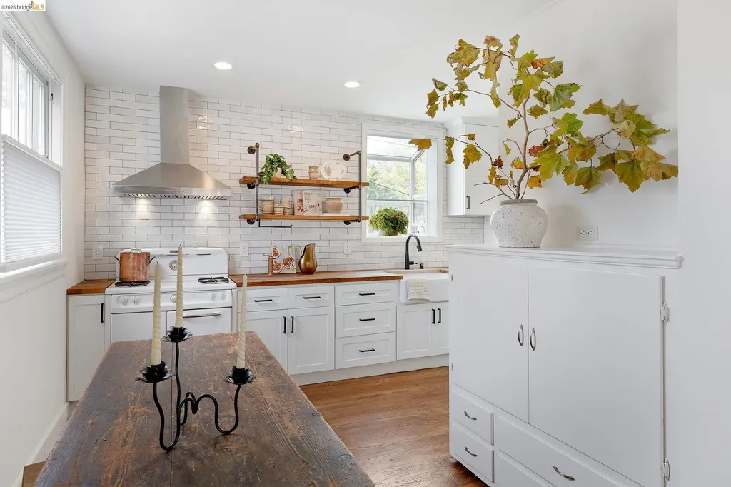 2417 Marti Rae Court Alameda CA 94501