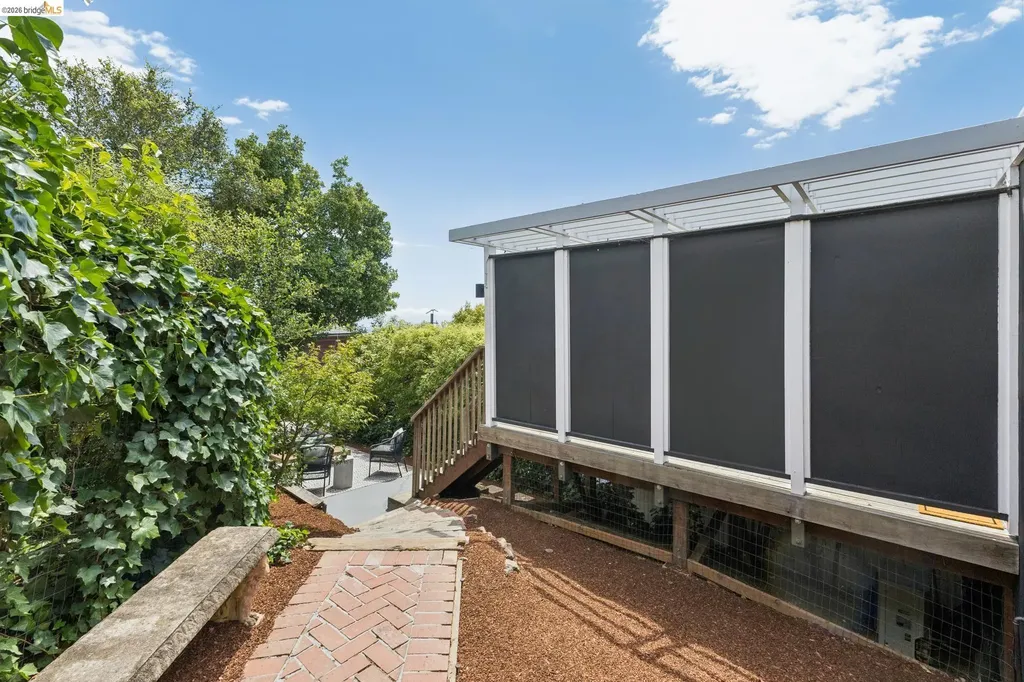 62 Arden Road Berkeley CA 94704