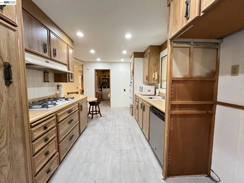 4141 Deep Creek Road Fremont CA 94555