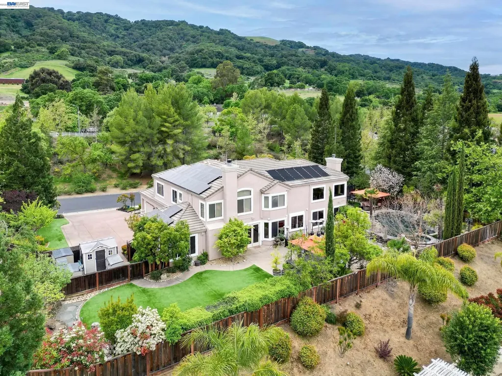 8303 Regency Drive Pleasanton CA 94588