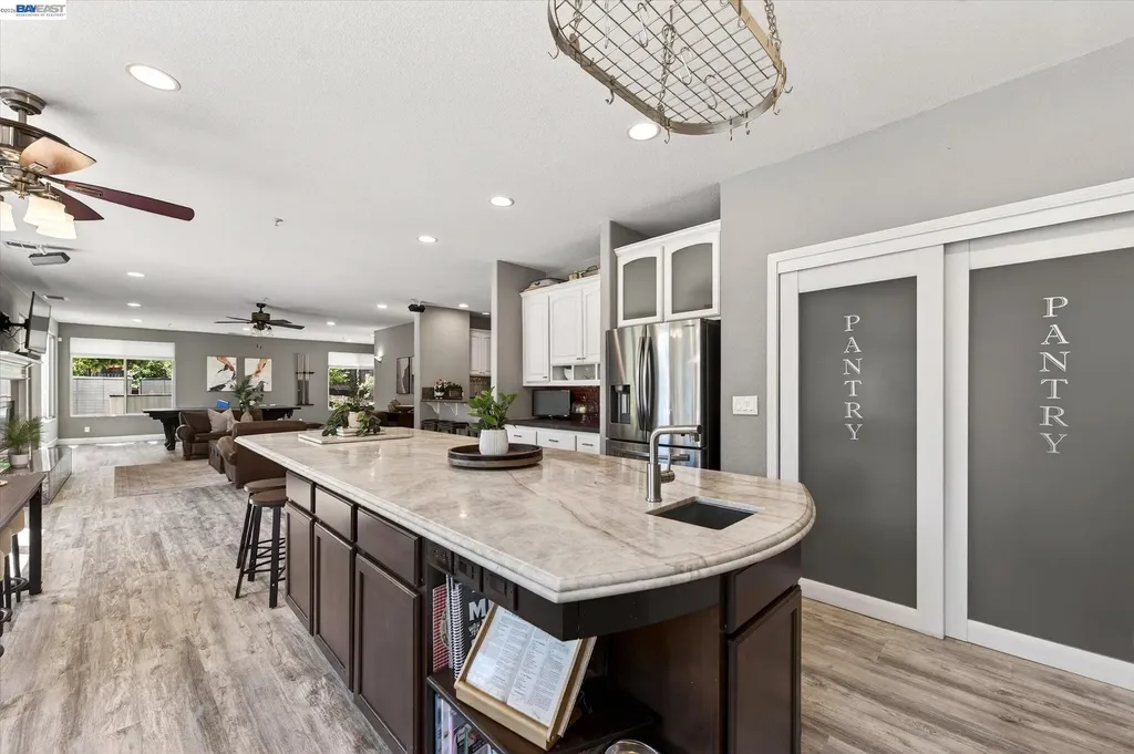 8303 Regency Drive Pleasanton CA 94588