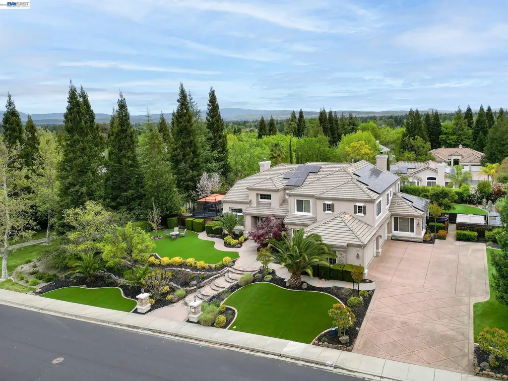 8303 Regency Drive Pleasanton CA 94588