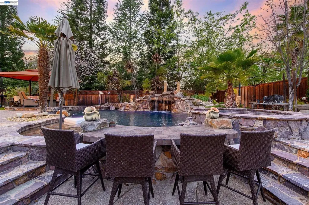 8303 Regency Drive Pleasanton CA 94588
