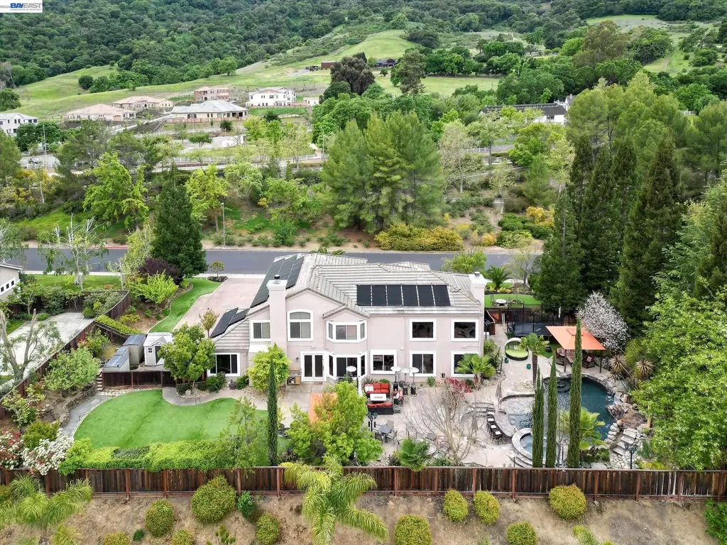 8303 Regency Drive Pleasanton CA 94588