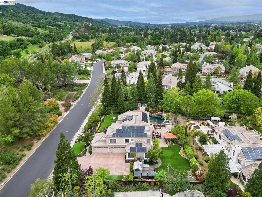 8303 Regency Drive Pleasanton CA 94588