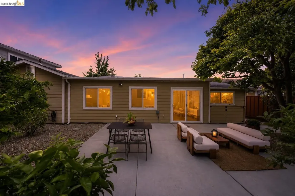 2115 Cleveland Street San Leandro CA 94577