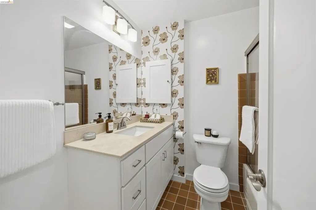 2115 Cleveland Street San Leandro CA 94577