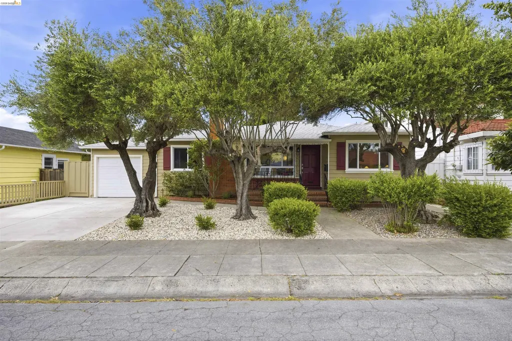 2115 Cleveland Street San Leandro CA 94577