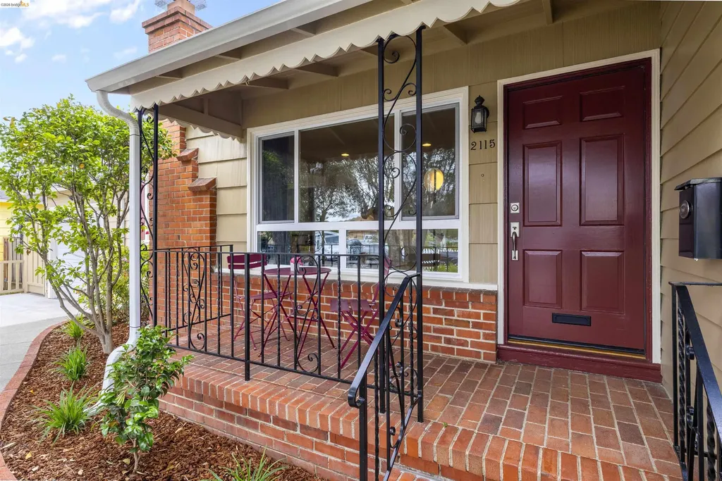 2115 Cleveland Street San Leandro CA 94577