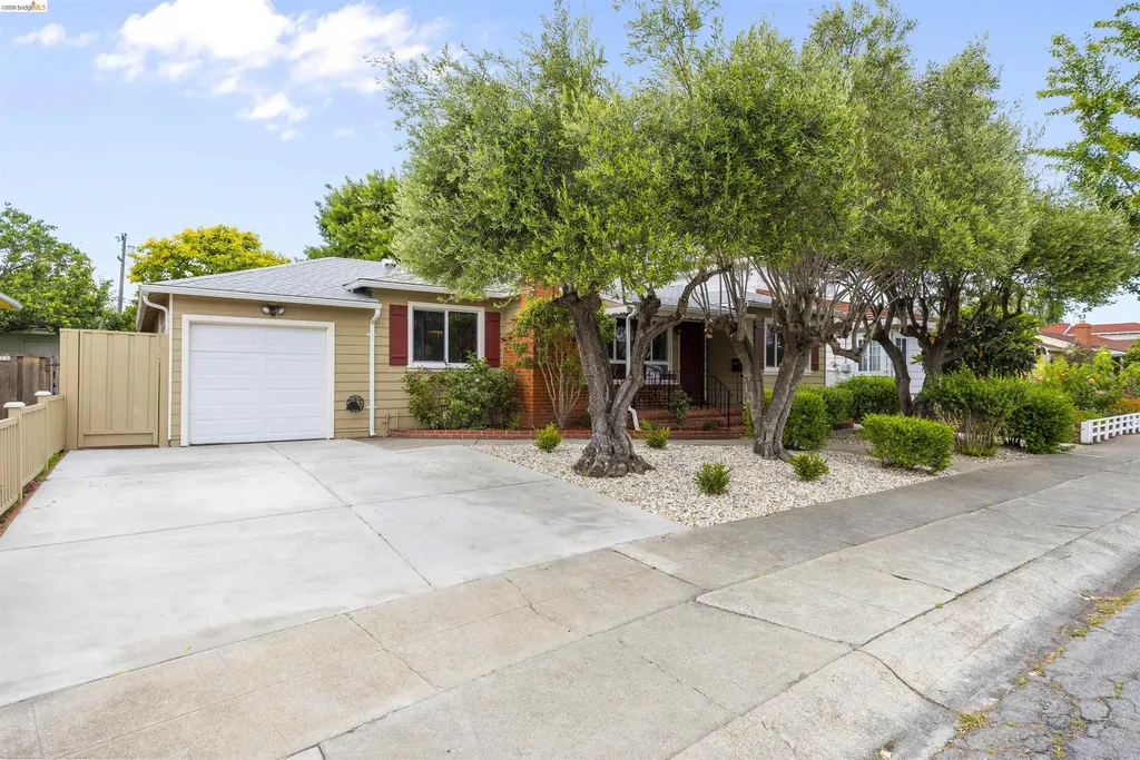 2115 Cleveland Street San Leandro CA 94577