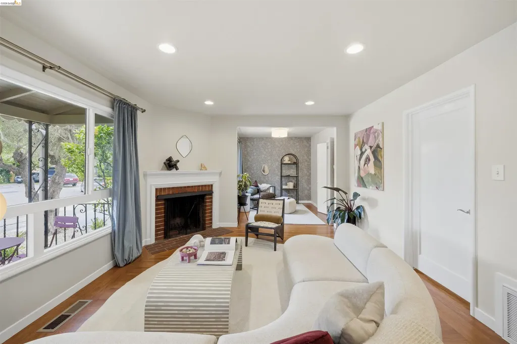 2115 Cleveland Street San Leandro CA 94577