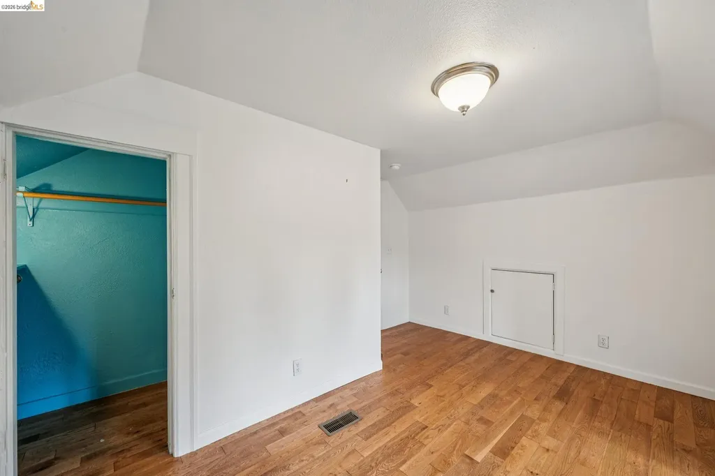 2140 Woolsey Street Berkeley CA 94705