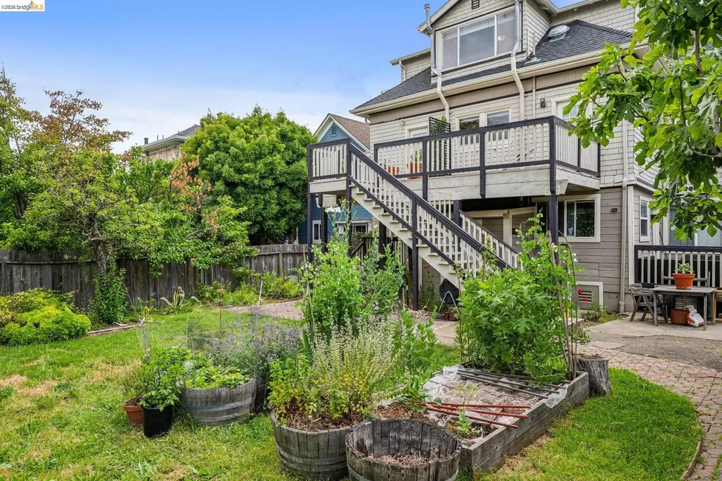 2140 Woolsey Street Berkeley CA 94705