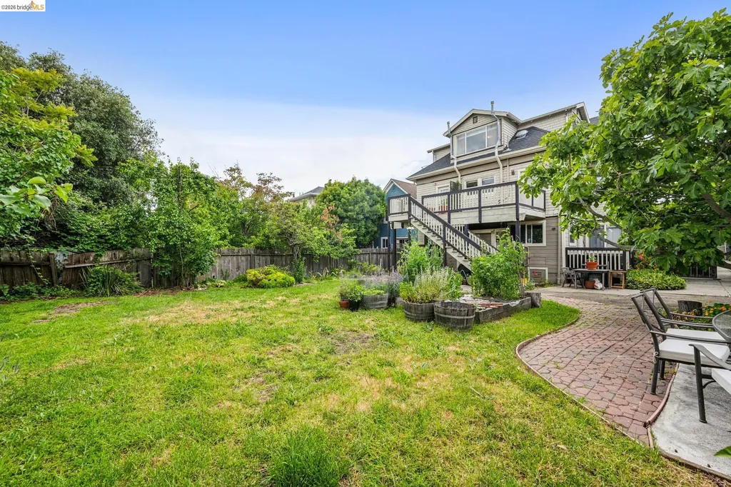 2140 Woolsey Street Berkeley CA 94705