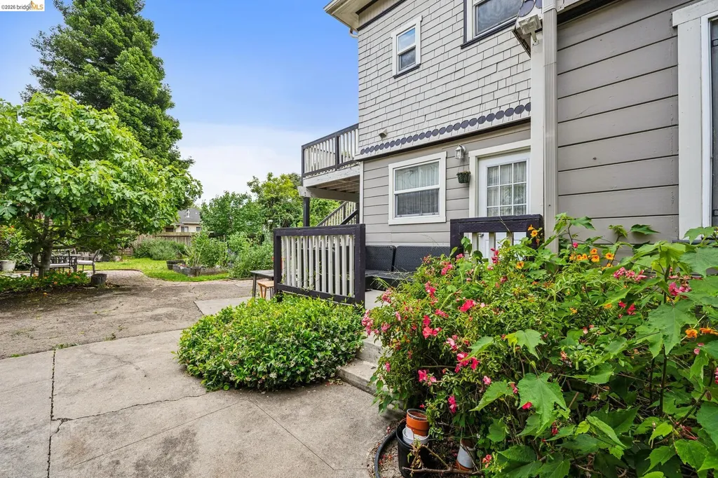 2140 Woolsey Street Berkeley CA 94705
