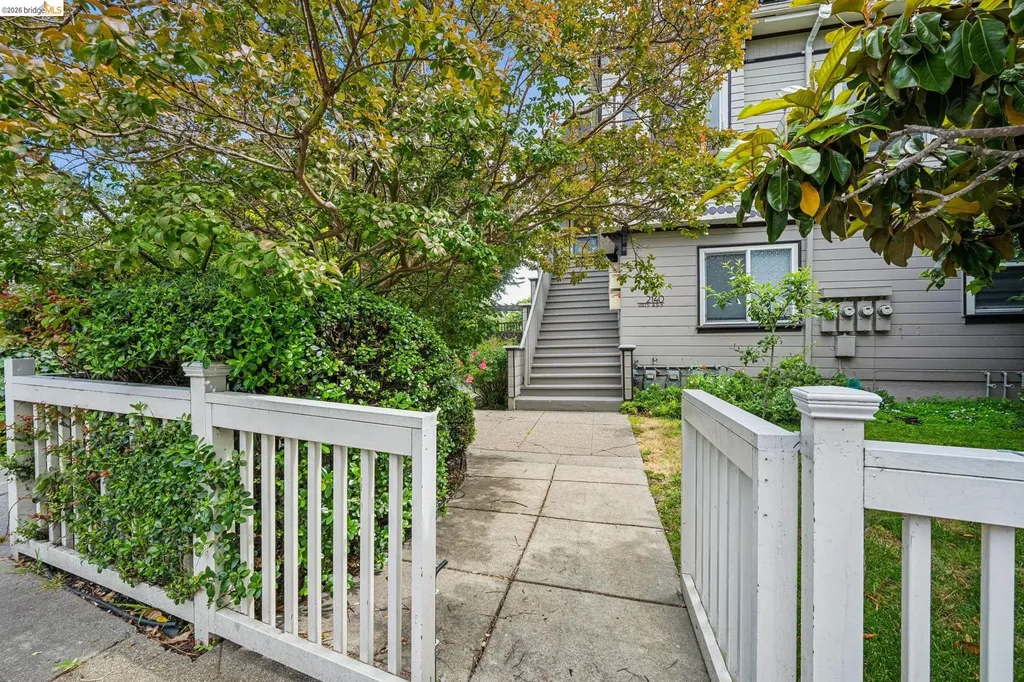 2140 Woolsey Street Berkeley CA 94705