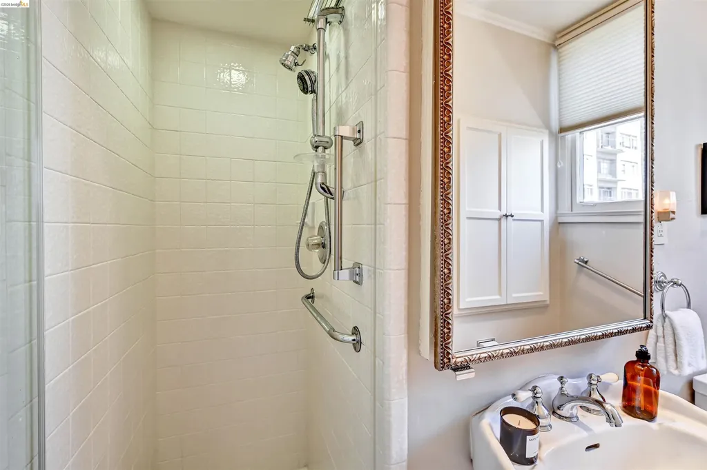 200 Lakeside Drive Oakland CA 94612