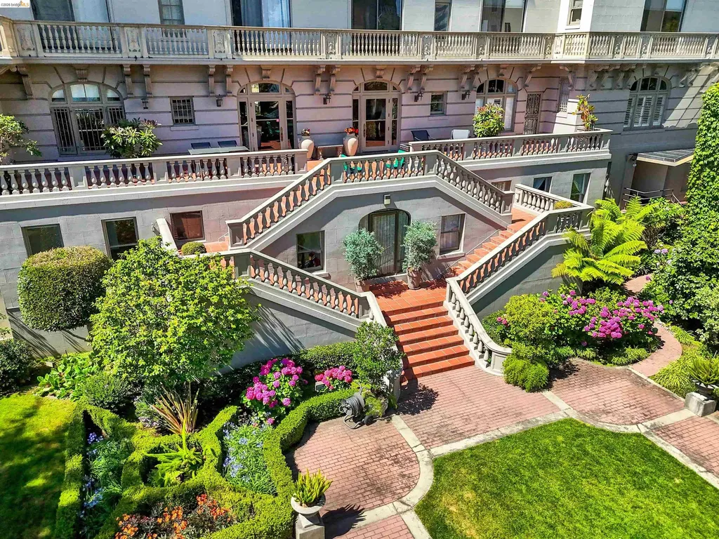 200 Lakeside Drive Oakland CA 94612