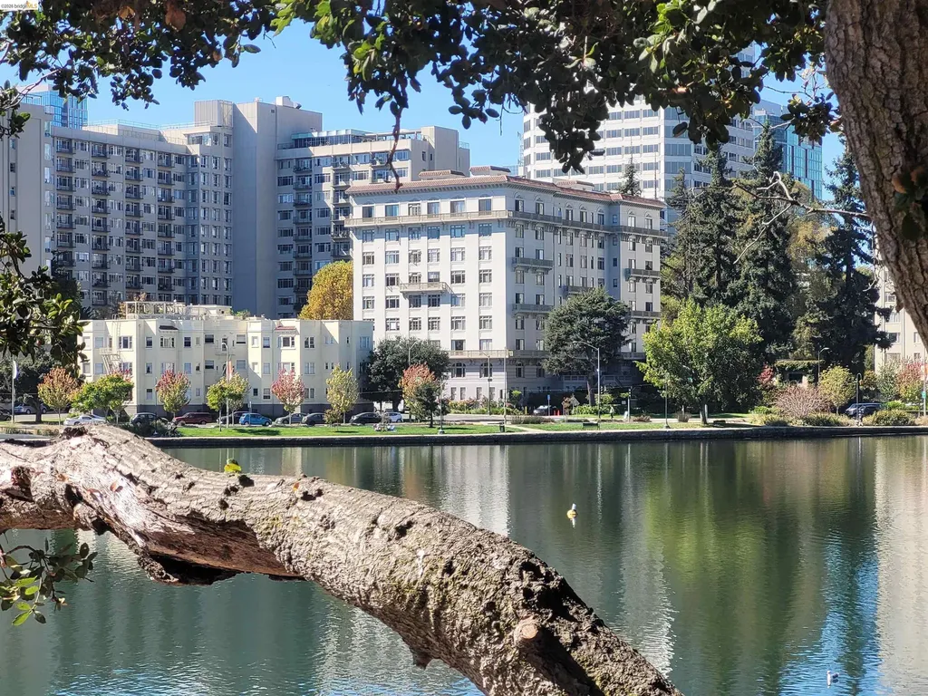 200 Lakeside Drive Oakland CA 94612