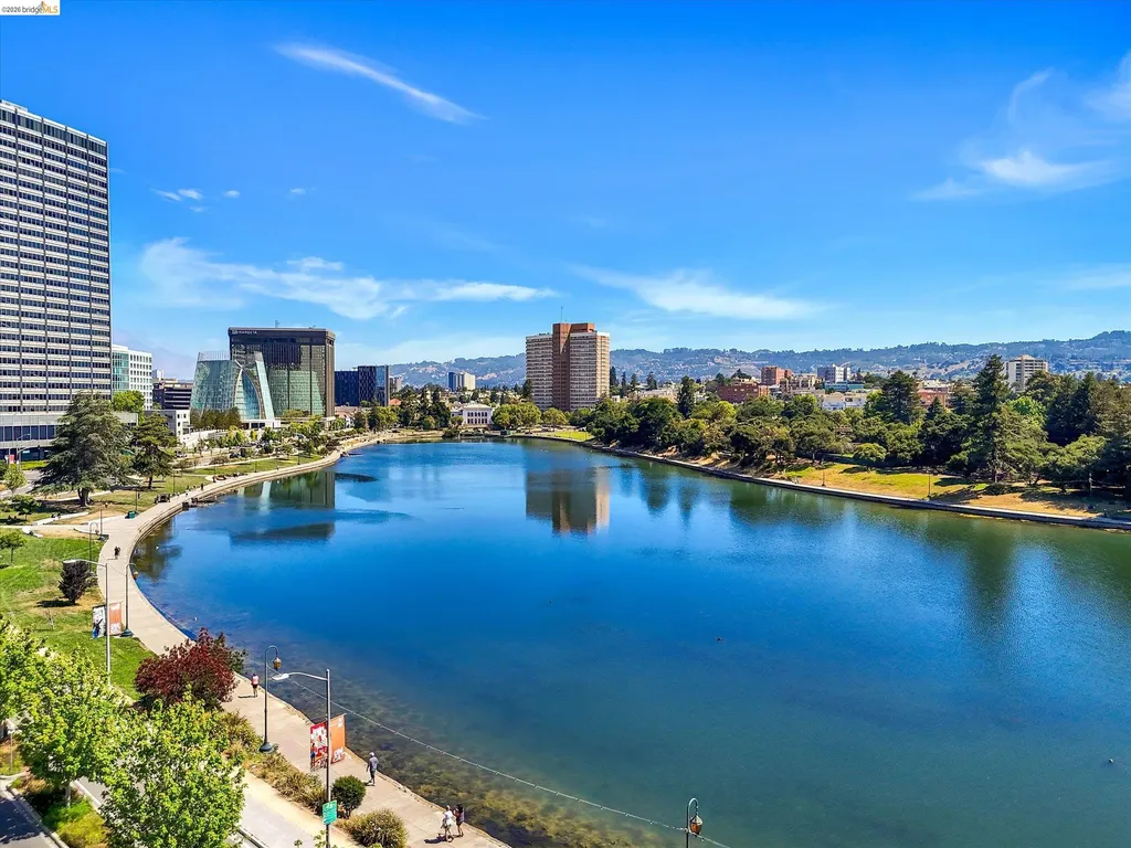 200 Lakeside Drive Oakland CA 94612