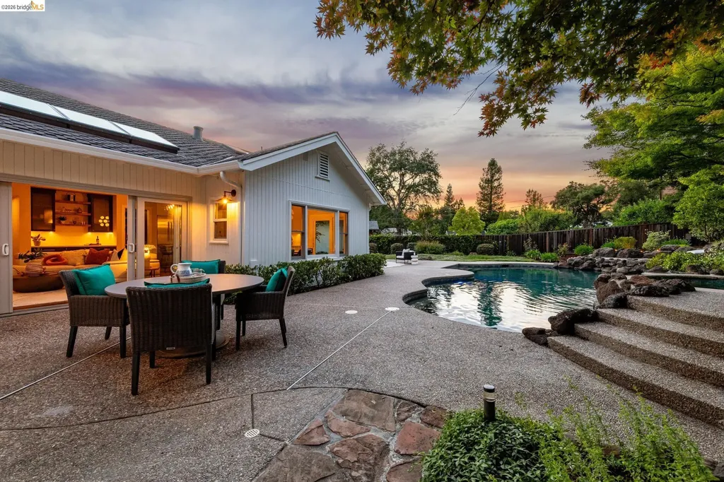196 Castle Hill Ranch Road Walnut Creek CA 94595