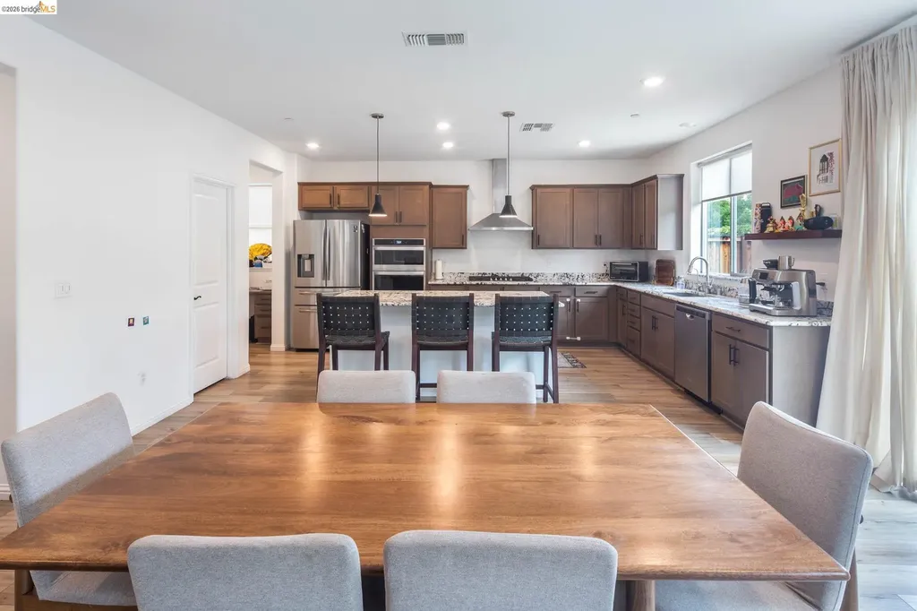 204 Wooley Creek Way Brentwood CA 94513