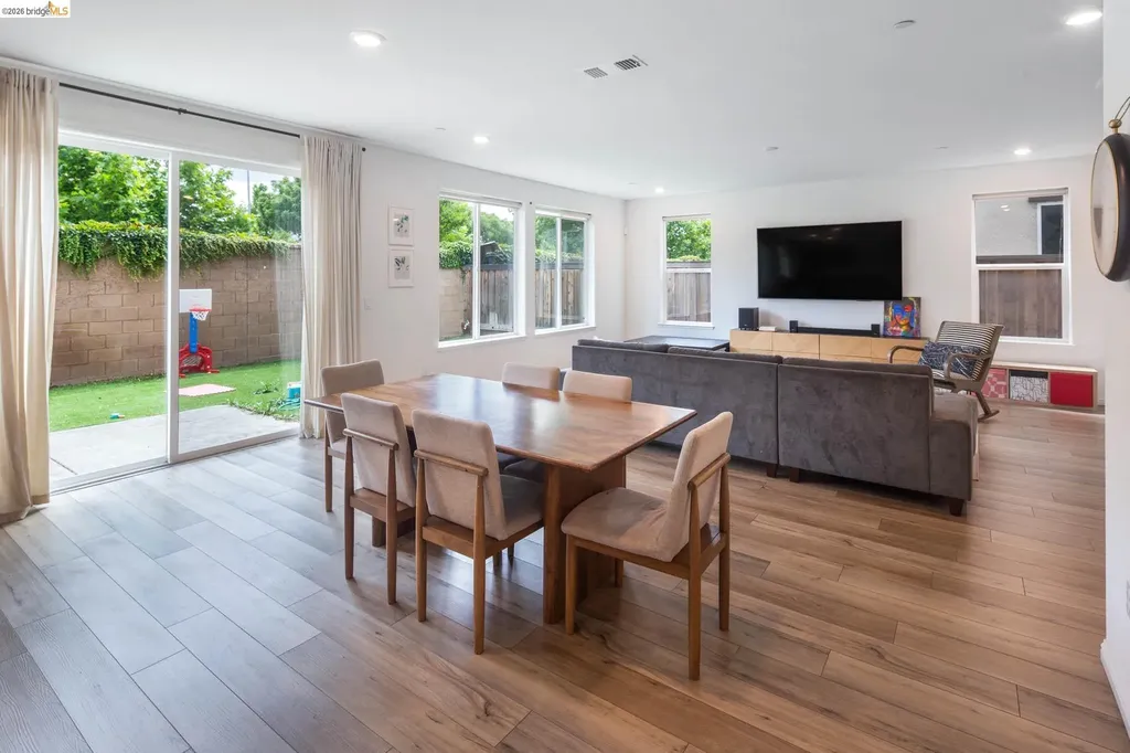204 Wooley Creek Way Brentwood CA 94513