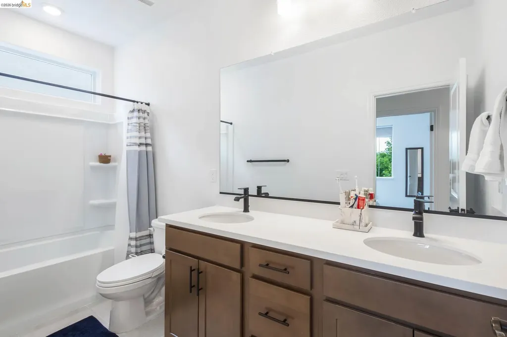204 Wooley Creek Way Brentwood CA 94513
