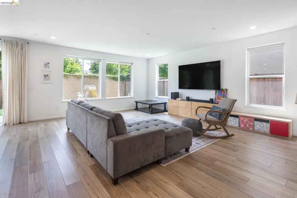 204 Wooley Creek Way Brentwood CA 94513