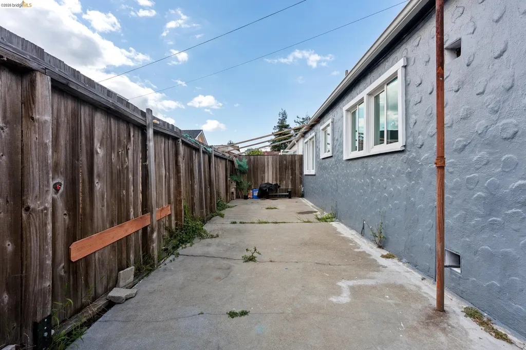 1003-1011 Lassen Street Richmond CA 94805